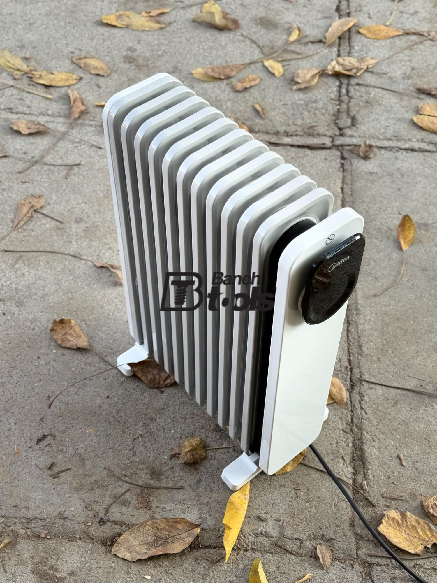 توان مصرفی شوفاژ برقی 11 پره میدیا مدل MHO231R11BPW