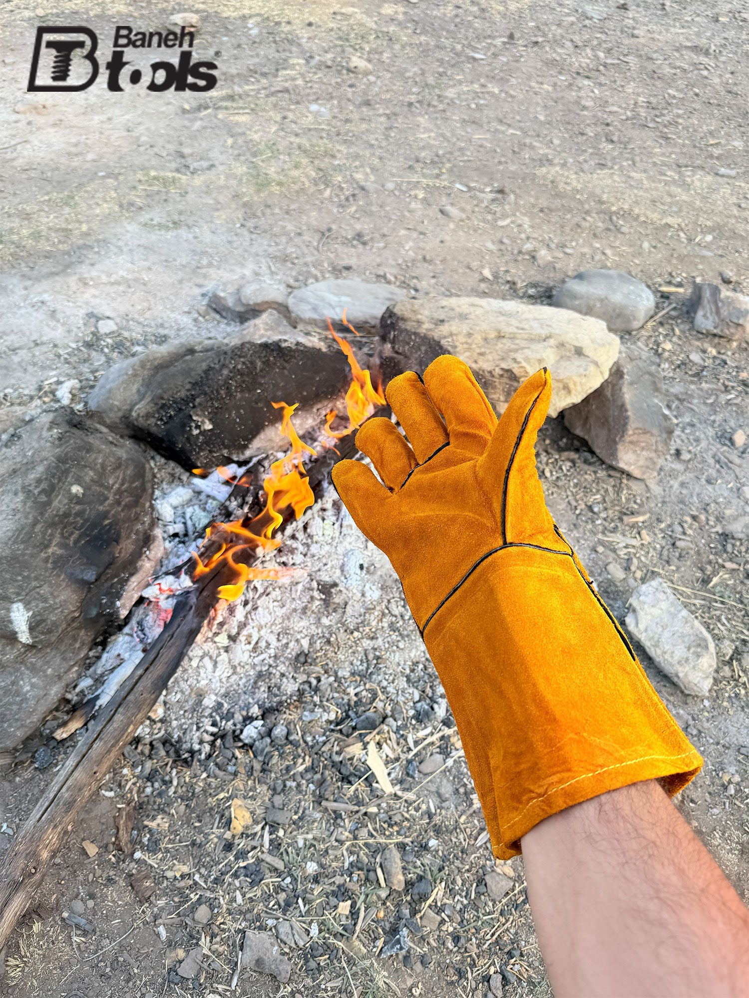 Fireproof leather gloves.2