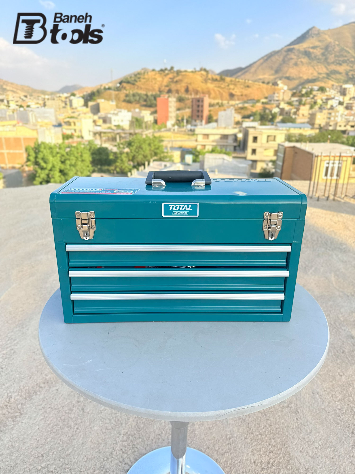 Toolbox 132 pieces total.1